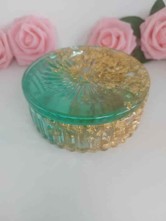 Boite rosace verte transparente et feuille d'or