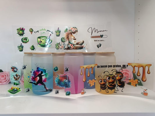 Gobelet givré en verre avec paille personnalisé en live