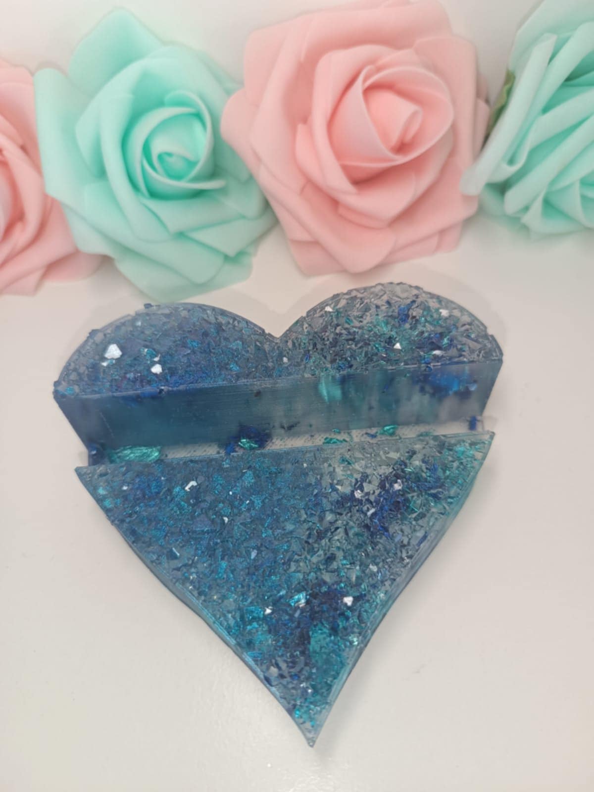 Porte téléphone effet diamant bleu et ses feuilles d'or bleues