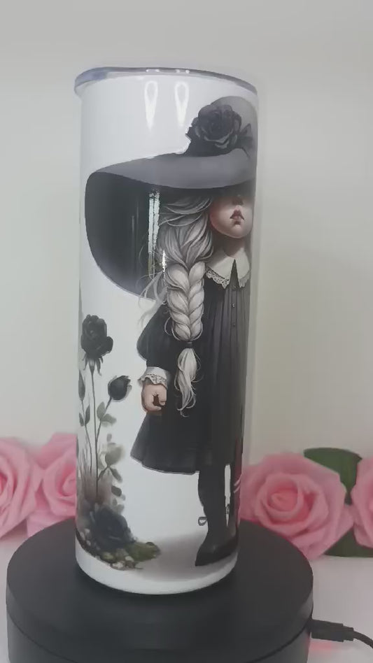Tumbler personnalisé et sa petite gothique