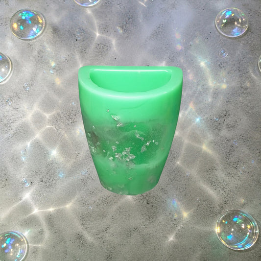 Mini vase aimanté